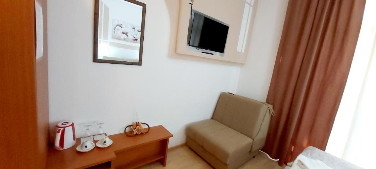 Adica Prenociste Sport Wellness Centar - Bazeni Hostel Ada Екстериор снимка