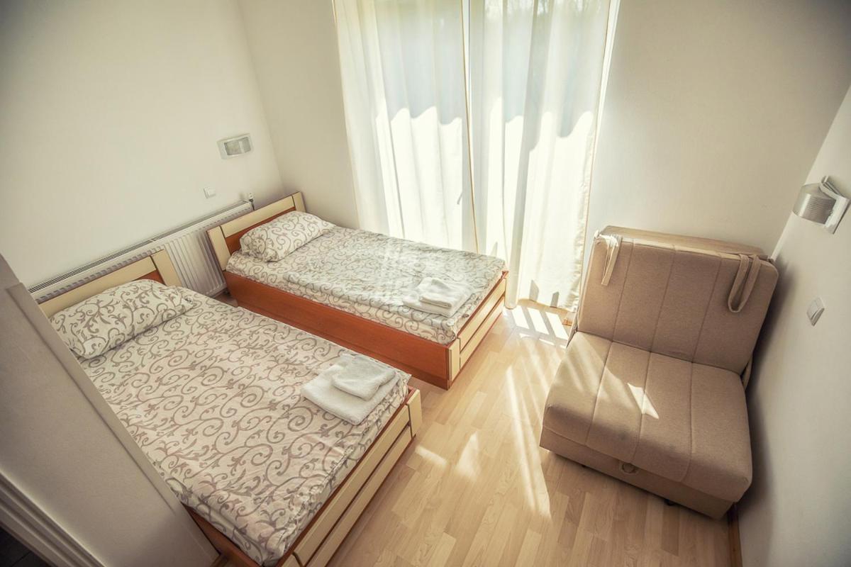 Adica Prenociste Sport Wellness Centar - Bazeni Hostel Ada Екстериор снимка